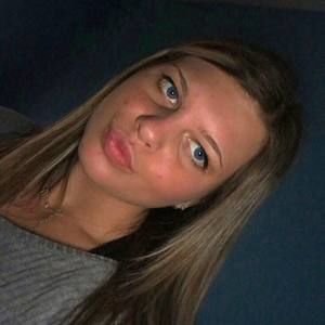 Meet your Posher, Caleigh